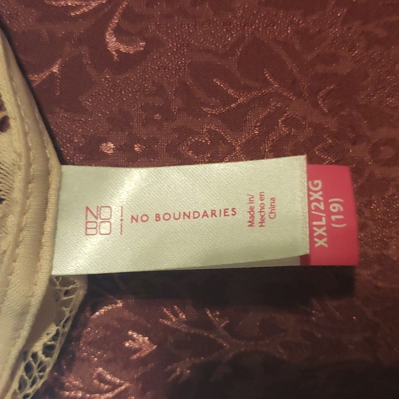 Adorable Lace tank top, Size XXL / 19 - Picture 3 of 5